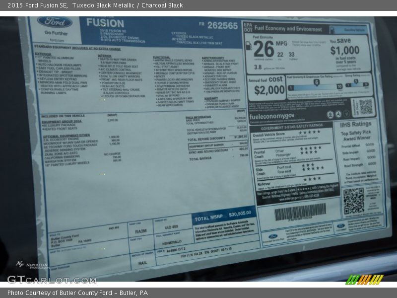 Tuxedo Black Metallic / Charcoal Black 2015 Ford Fusion SE