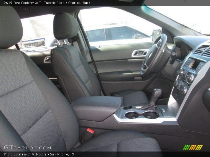 Tuxedo Black / Charcoal Black 2015 Ford Explorer XLT