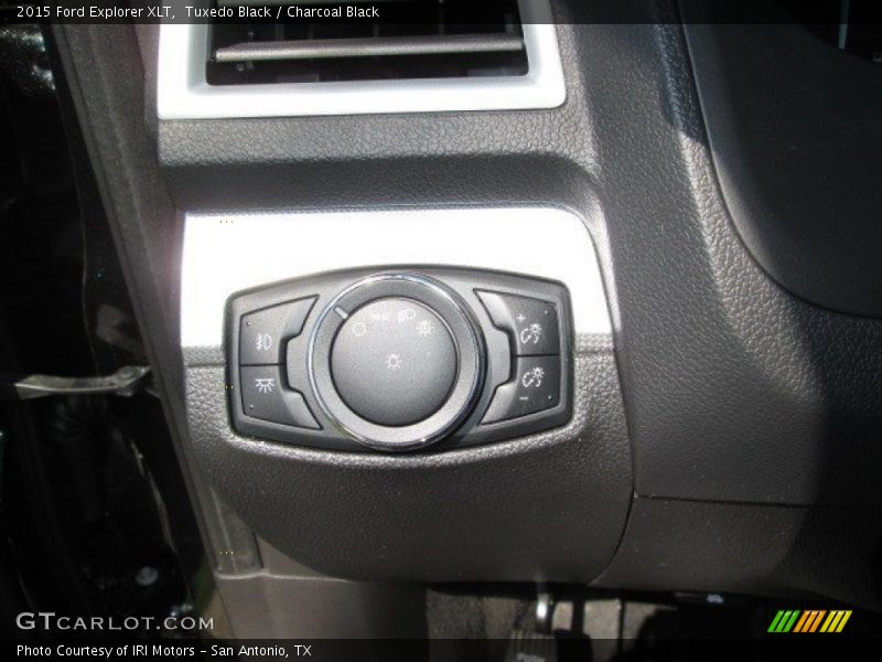 Tuxedo Black / Charcoal Black 2015 Ford Explorer XLT