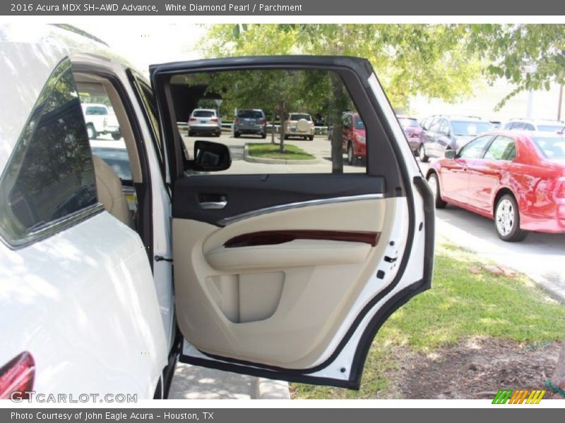White Diamond Pearl / Parchment 2016 Acura MDX SH-AWD Advance