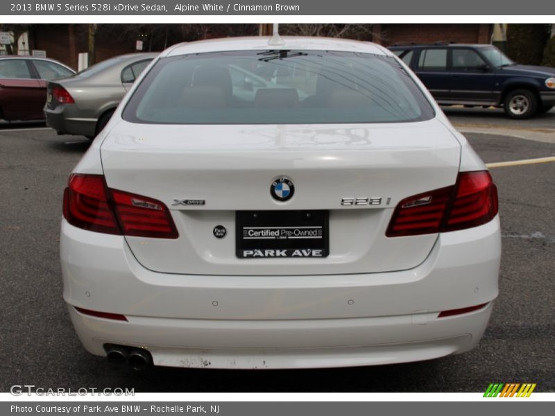 Alpine White / Cinnamon Brown 2013 BMW 5 Series 528i xDrive Sedan