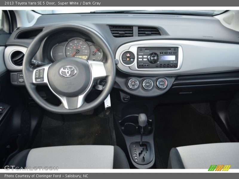 Super White / Dark Gray 2013 Toyota Yaris SE 5 Door