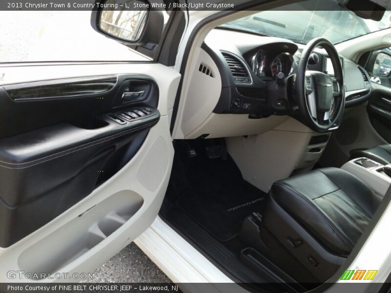 Stone White / Black/Light Graystone 2013 Chrysler Town & Country Touring - L