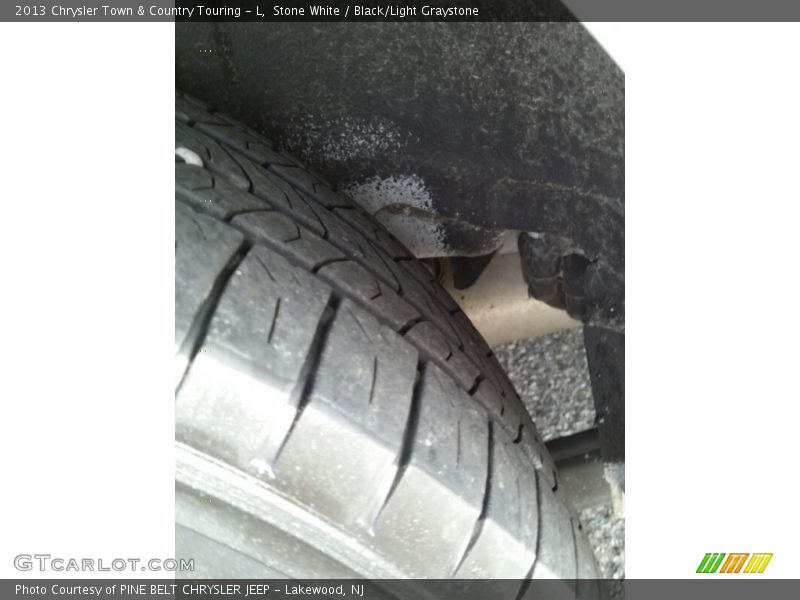 Stone White / Black/Light Graystone 2013 Chrysler Town & Country Touring - L