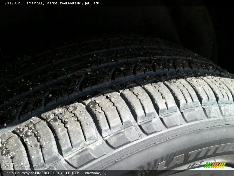 Merlot Jewel Metallic / Jet Black 2012 GMC Terrain SLE