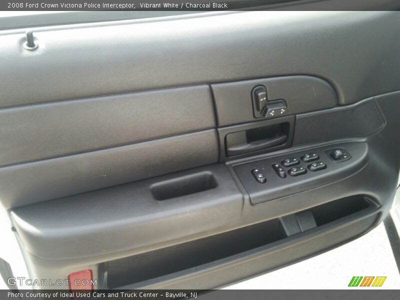 Vibrant White / Charcoal Black 2008 Ford Crown Victoria Police Interceptor