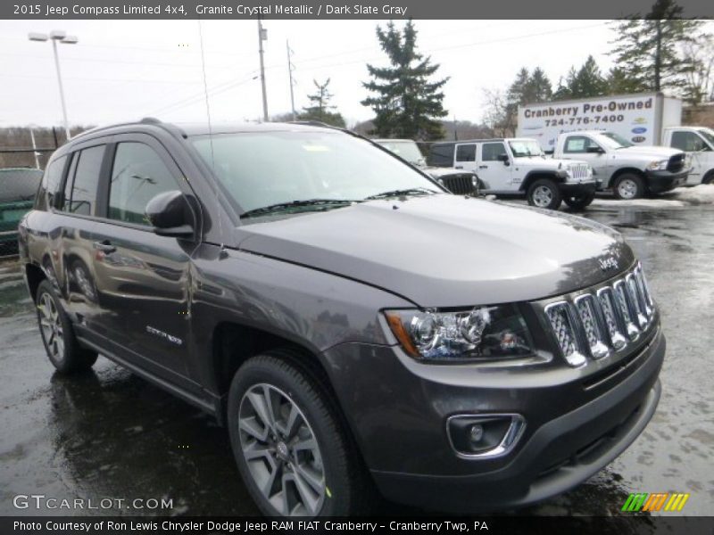 Front 3/4 View of 2015 Compass Limited 4x4