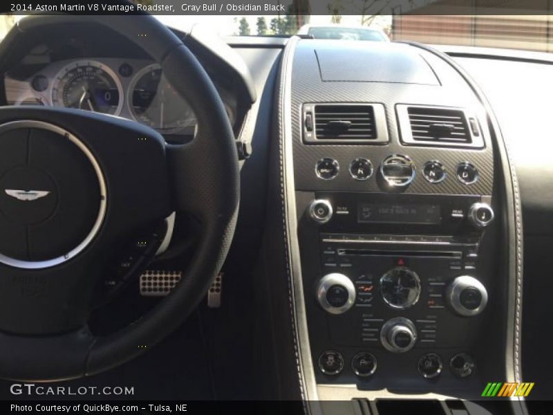 Gray Bull / Obsidian Black 2014 Aston Martin V8 Vantage Roadster