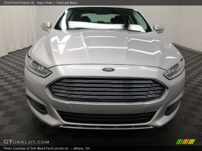 Ingot Silver / Charcoal Black 2014 Ford Fusion SE