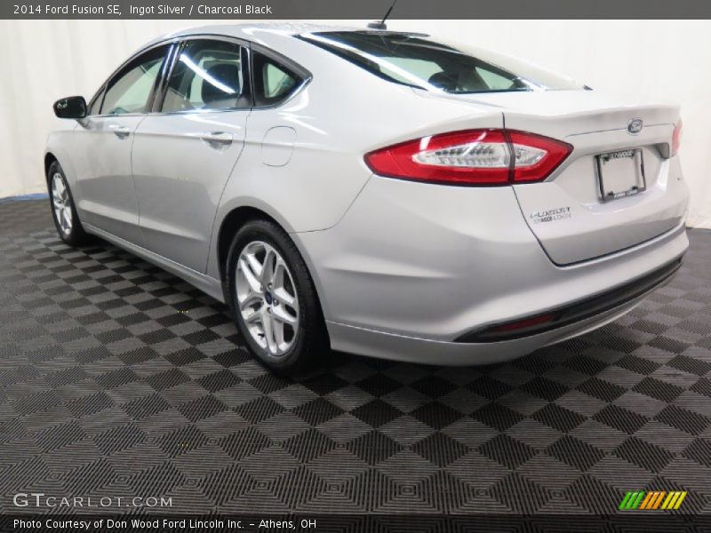 Ingot Silver / Charcoal Black 2014 Ford Fusion SE