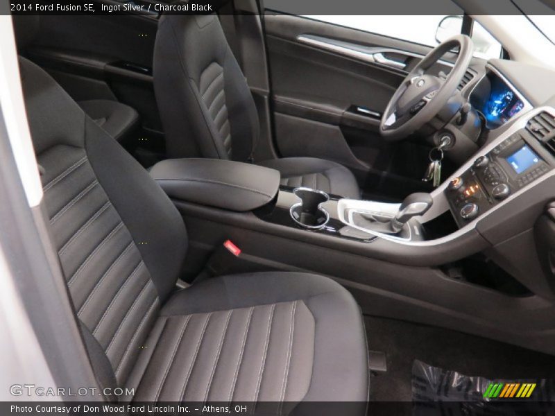 Ingot Silver / Charcoal Black 2014 Ford Fusion SE