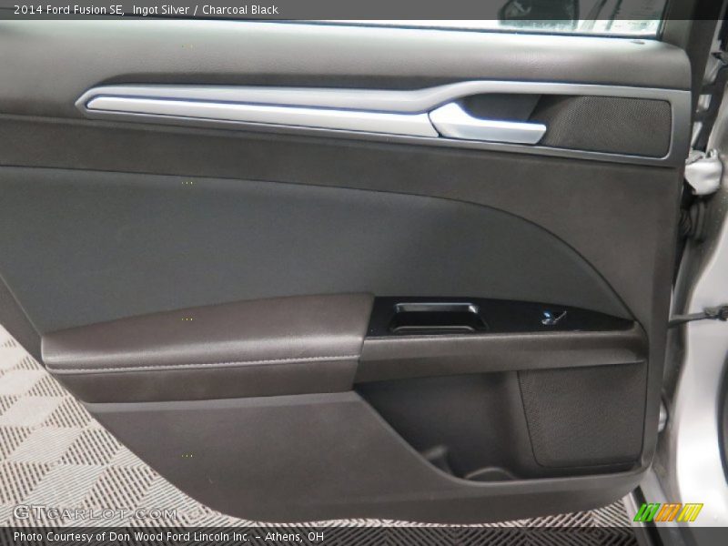 Ingot Silver / Charcoal Black 2014 Ford Fusion SE