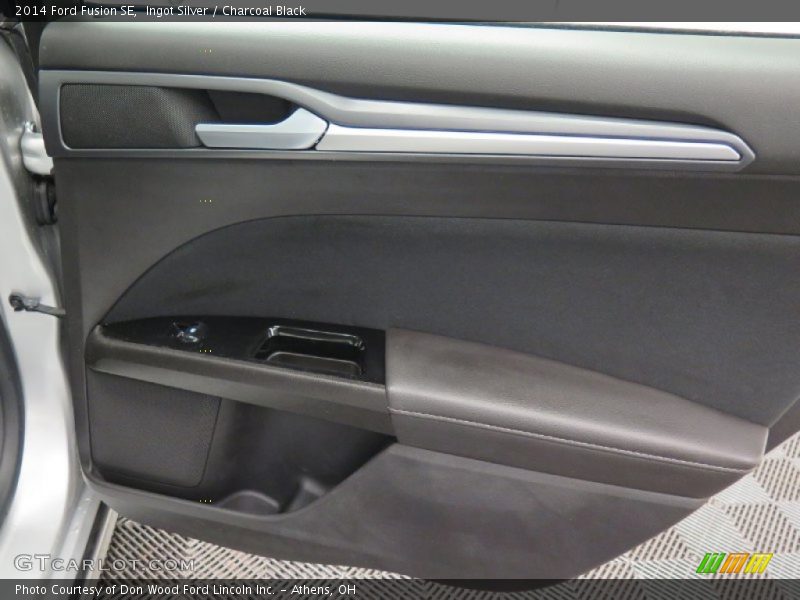 Ingot Silver / Charcoal Black 2014 Ford Fusion SE