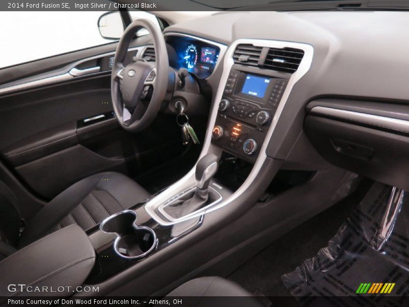 Ingot Silver / Charcoal Black 2014 Ford Fusion SE