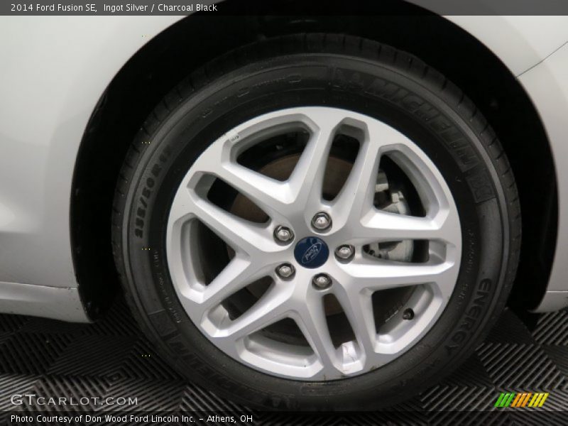 Ingot Silver / Charcoal Black 2014 Ford Fusion SE