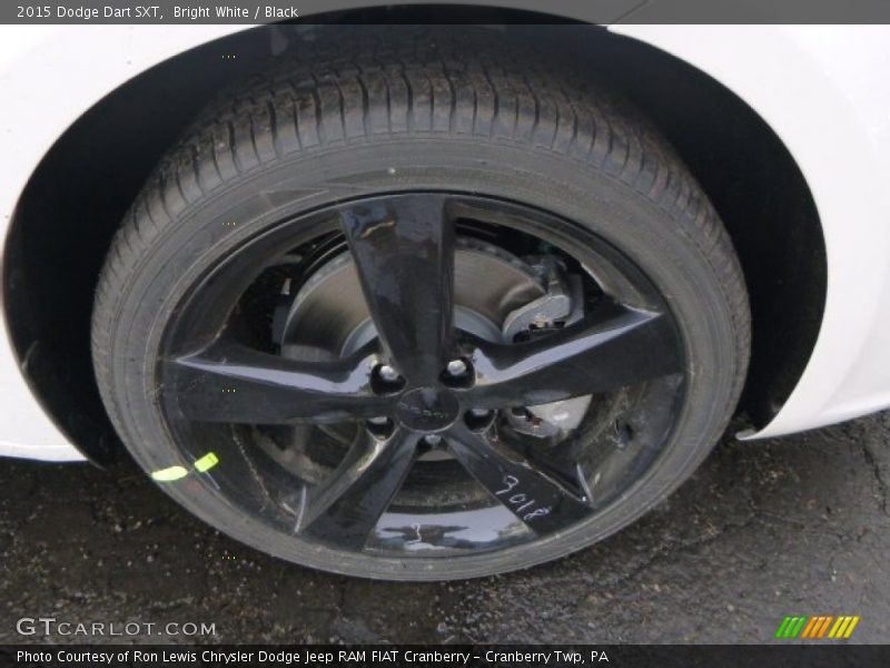 Bright White / Black 2015 Dodge Dart SXT