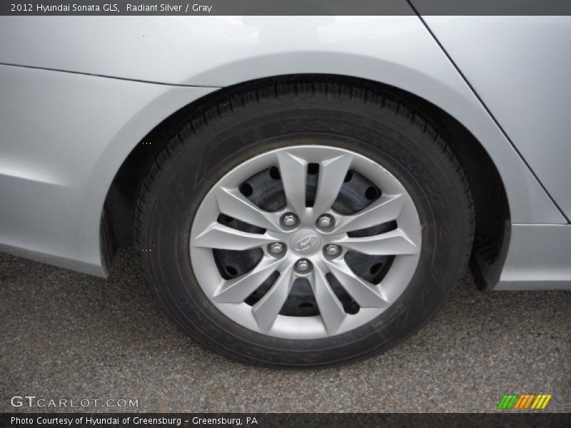 Radiant Silver / Gray 2012 Hyundai Sonata GLS