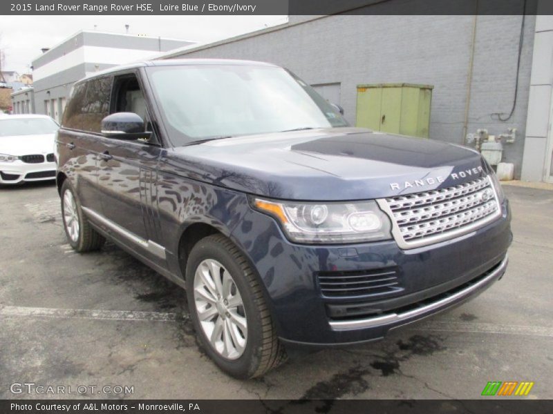 Front 3/4 View of 2015 Range Rover HSE