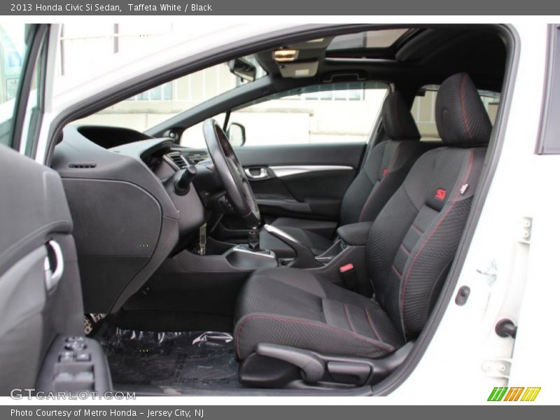 Front Seat of 2013 Civic Si Sedan