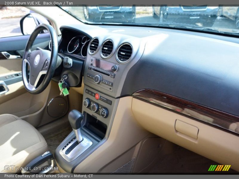 Black Onyx / Tan 2008 Saturn VUE XE