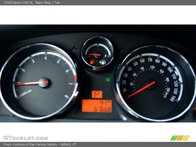Black Onyx / Tan 2008 Saturn VUE XE
