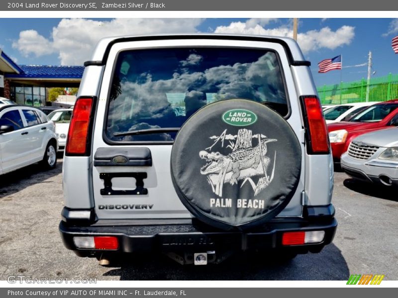 Zambezi Silver / Black 2004 Land Rover Discovery SE