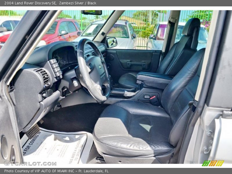 Zambezi Silver / Black 2004 Land Rover Discovery SE