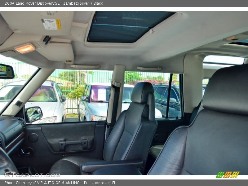 Zambezi Silver / Black 2004 Land Rover Discovery SE