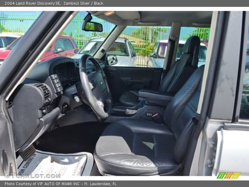 Zambezi Silver / Black 2004 Land Rover Discovery SE