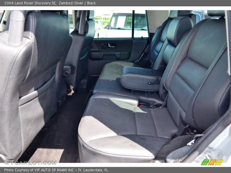 Zambezi Silver / Black 2004 Land Rover Discovery SE