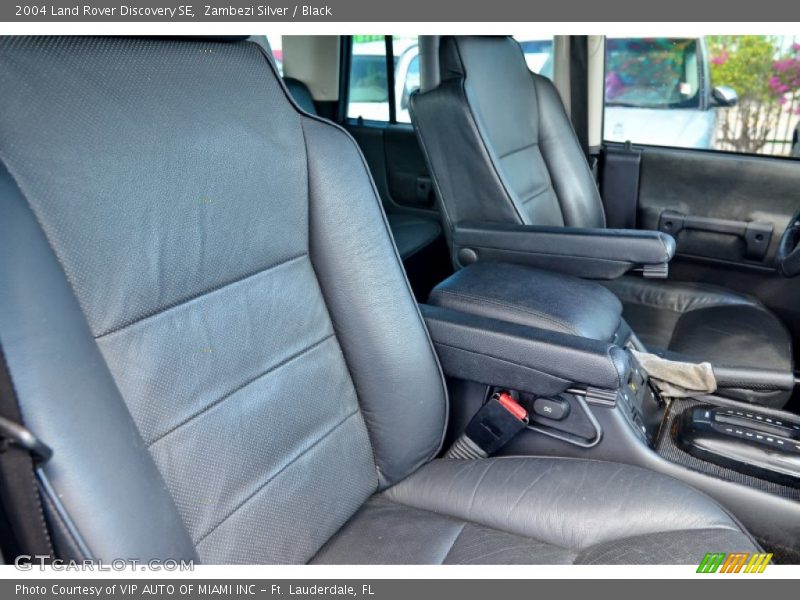 Zambezi Silver / Black 2004 Land Rover Discovery SE