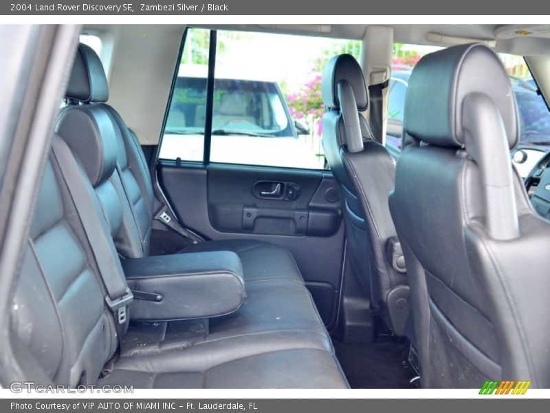 Zambezi Silver / Black 2004 Land Rover Discovery SE