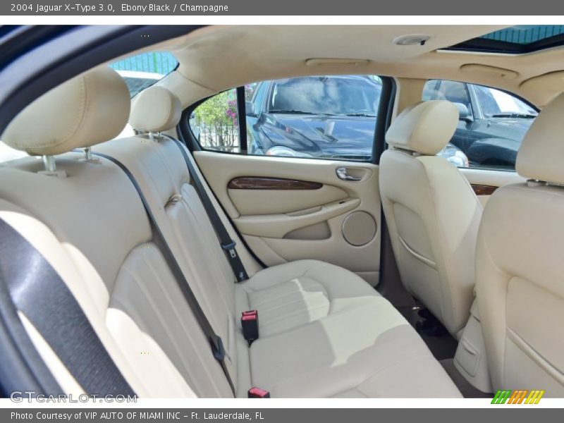 Ebony Black / Champagne 2004 Jaguar X-Type 3.0