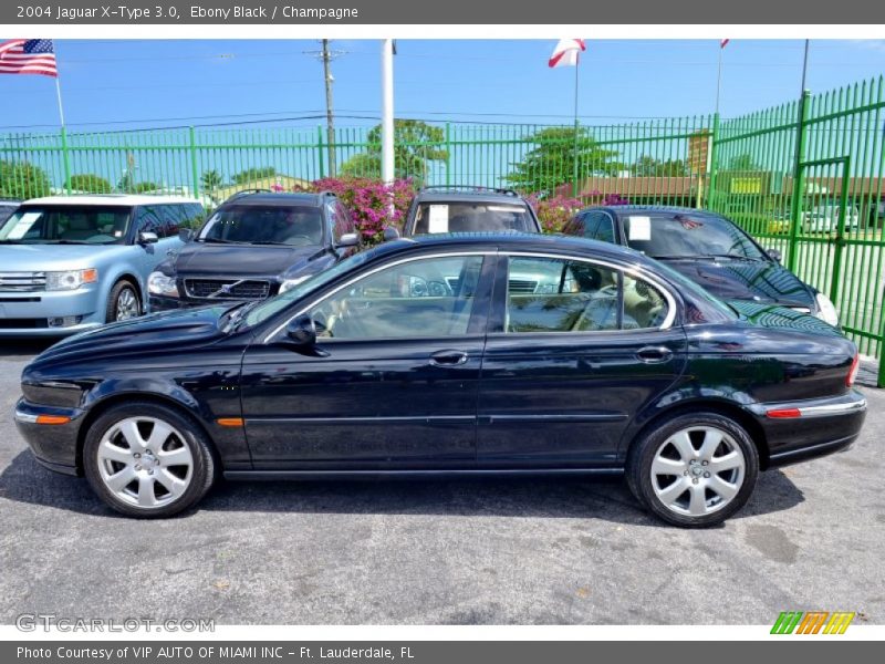 Ebony Black / Champagne 2004 Jaguar X-Type 3.0