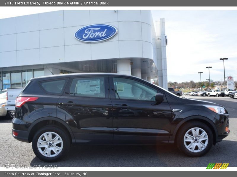 Tuxedo Black Metallic / Charcoal Black 2015 Ford Escape S