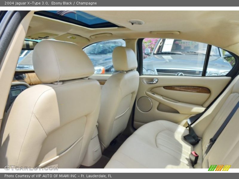 Ebony Black / Champagne 2004 Jaguar X-Type 3.0