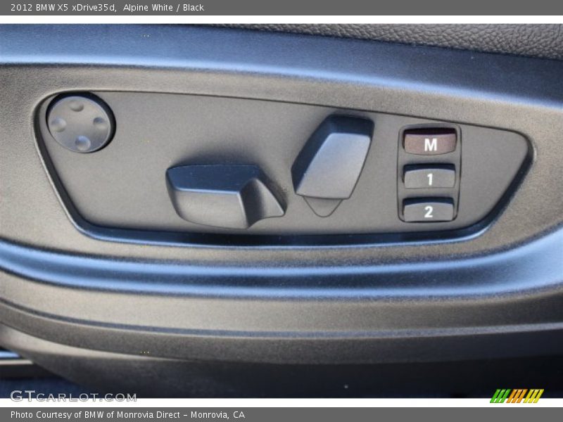 Alpine White / Black 2012 BMW X5 xDrive35d