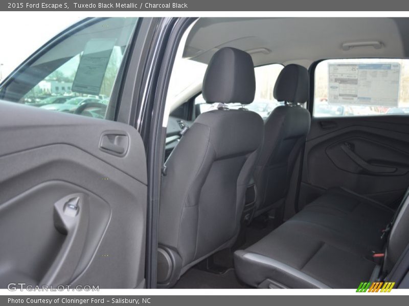 Tuxedo Black Metallic / Charcoal Black 2015 Ford Escape S