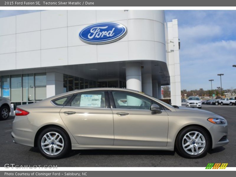 Tectonic Silver Metallic / Dune 2015 Ford Fusion SE