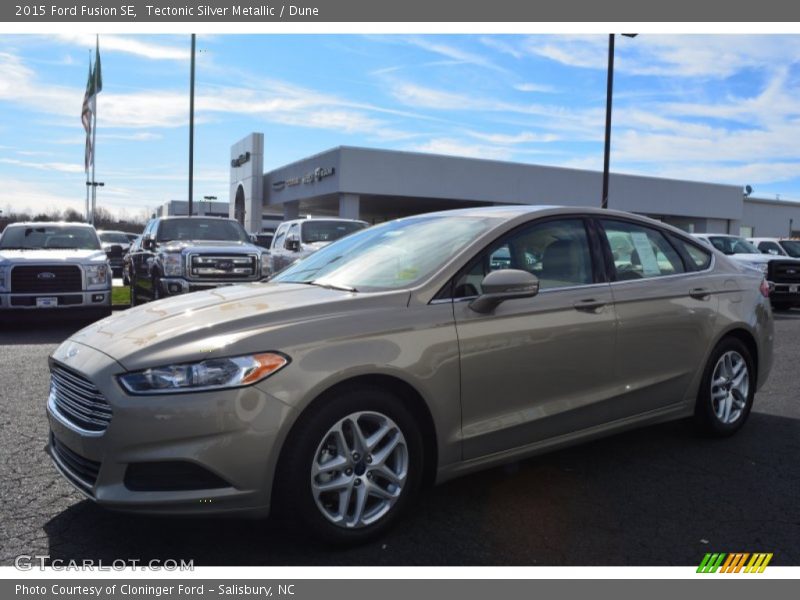Tectonic Silver Metallic / Dune 2015 Ford Fusion SE