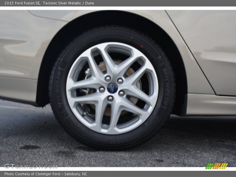 Tectonic Silver Metallic / Dune 2015 Ford Fusion SE