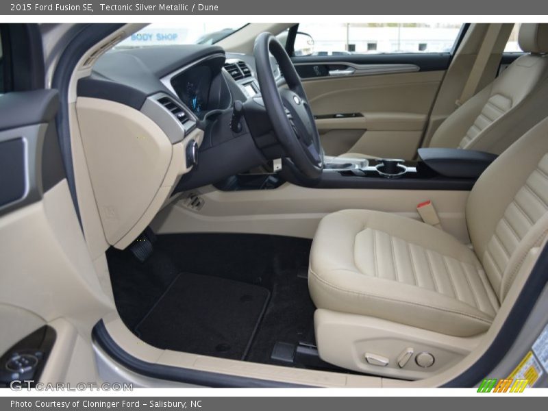 Tectonic Silver Metallic / Dune 2015 Ford Fusion SE