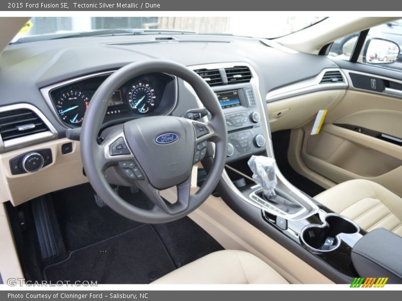  2015 Fusion SE Dune Interior