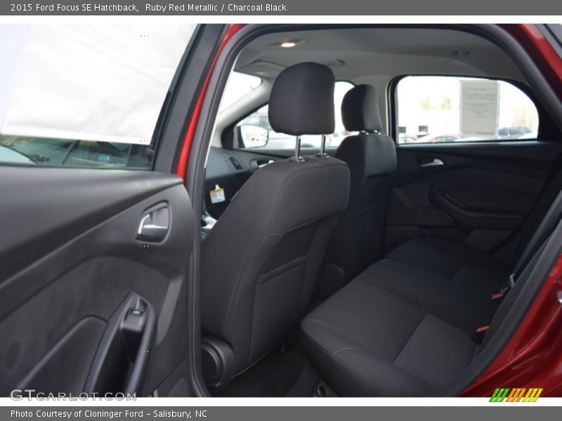 Ruby Red Metallic / Charcoal Black 2015 Ford Focus SE Hatchback