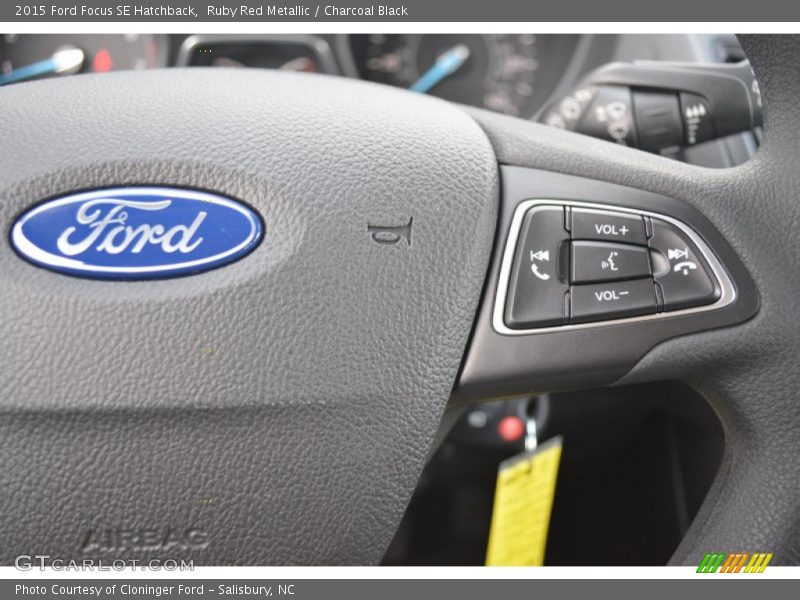 Ruby Red Metallic / Charcoal Black 2015 Ford Focus SE Hatchback