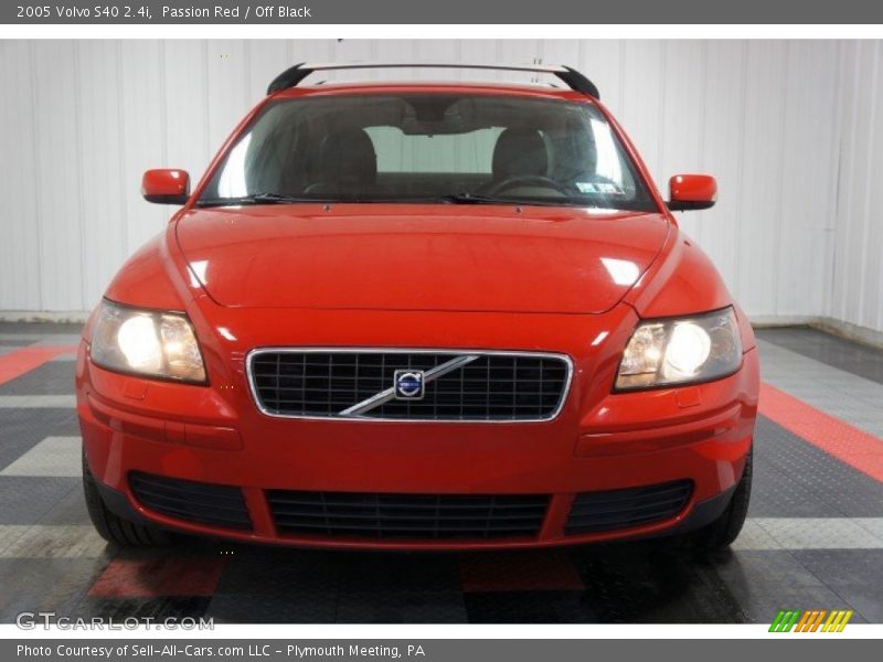 Passion Red / Off Black 2005 Volvo S40 2.4i