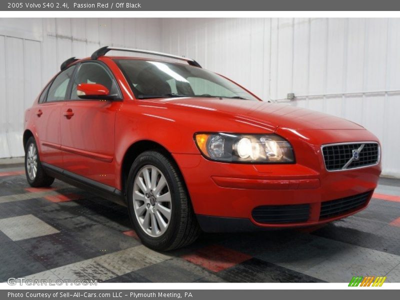 Passion Red / Off Black 2005 Volvo S40 2.4i