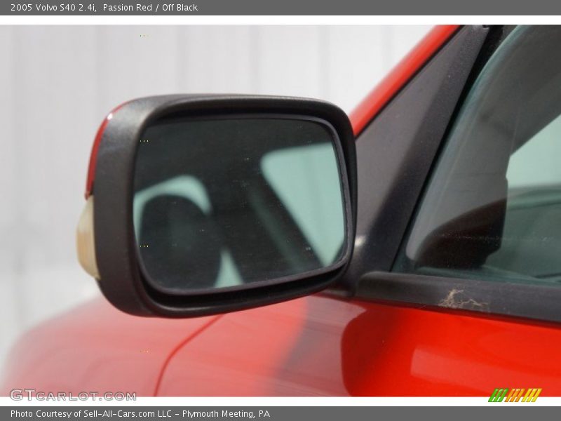 Passion Red / Off Black 2005 Volvo S40 2.4i
