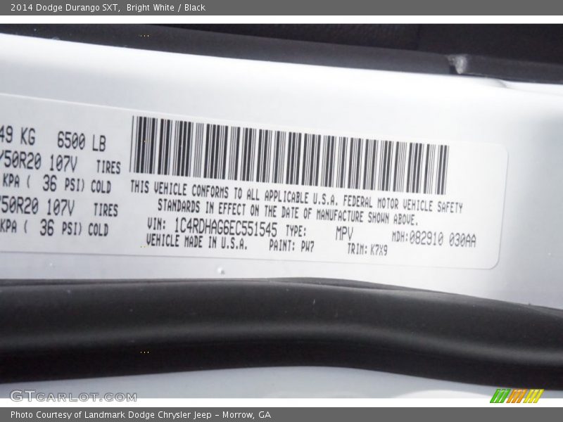 Bright White / Black 2014 Dodge Durango SXT