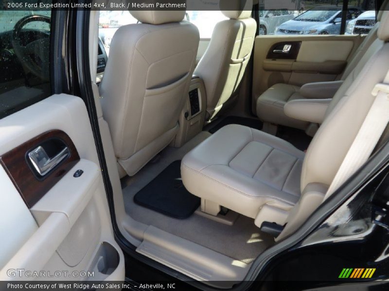 Black / Medium Parchment 2006 Ford Expedition Limited 4x4